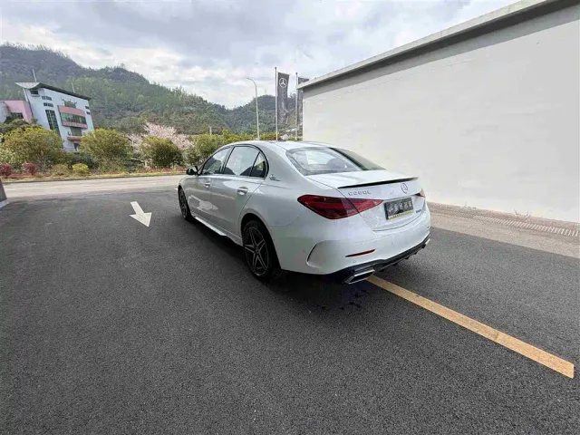 Mercedes-Benz C-Class — Фото автомобиля 6