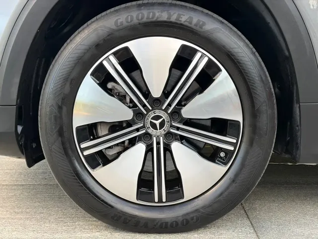 Mercedes-Benz EQB — Фото автомобиля 12