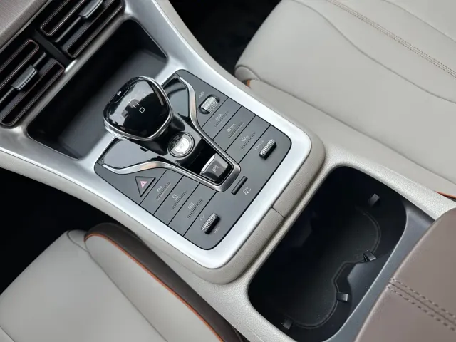 BYD Song Pro — Фото автомобиля 16