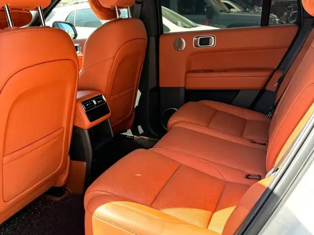 Li Auto L6 — Фото автомобиля 6