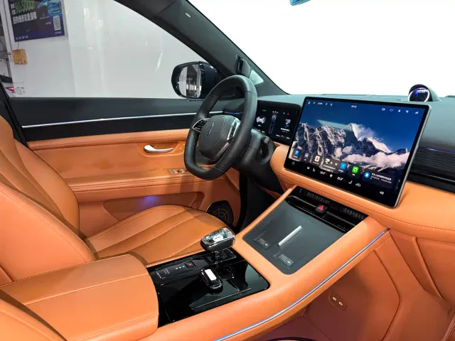 Aito M7 — Фото автомобиля 7