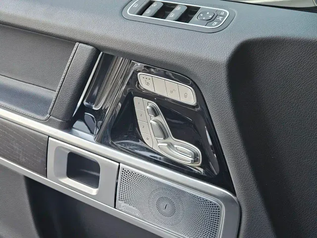 Mercedes-Benz G-Class — Фото автомобиля 17