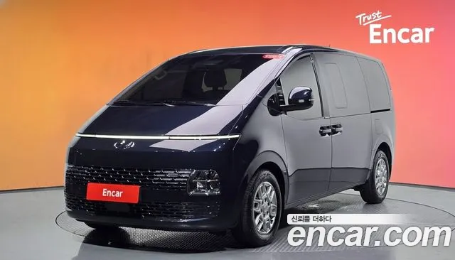 Фотография автомобиля — Hyundai Staria