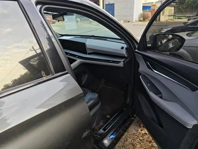 Changan Changan CS75 PLUS 2022 2nd Gen 2.0T Automatic Premium — Фото автомобиля 8