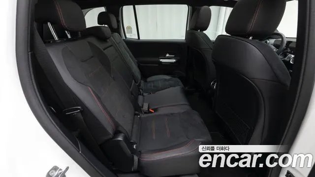 Mercedes-Benz GLB-Class — Фото автомобиля 16