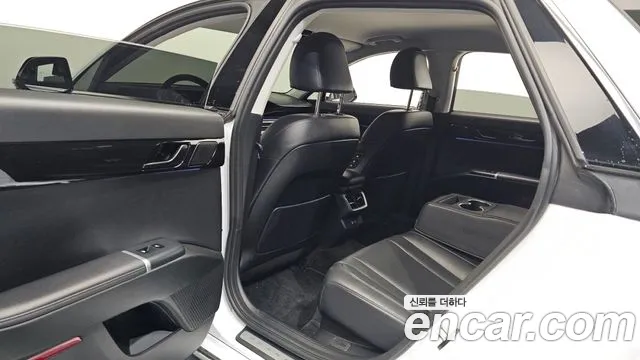 Hyundai Grandeur GN7 — Фото автомобиля 18