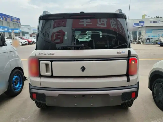 Baojun Yep Plus — Фото автомобиля 5