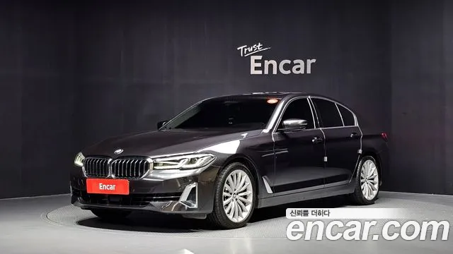 Фотография автомобиля — BMW 5 Series G30
