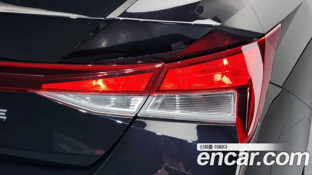 Hyundai AVANTE Новый Avante (CN7) — Фото автомобиля 23