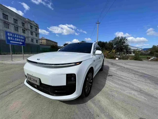 Фотография автомобиля — Li Auto L6