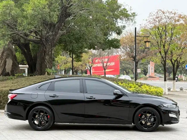 Chevrolet Malibu XL — Фото автомобиля 4