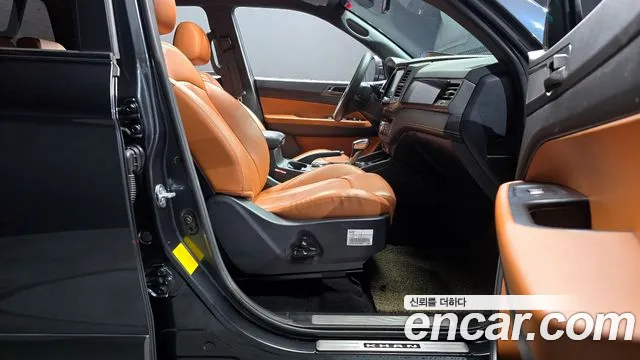 KG_Mobility_Ssangyong Rexton — Фото автомобиля 10