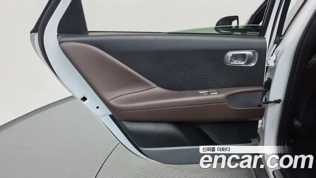 Hyundai Ioniq 6 — Фото автомобиля 14