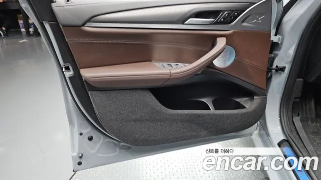 BMW X4 xDrive20i M Sport Pro Special Edition — Фото автомобиля 17