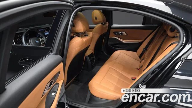 BMW 3-Series 3 серия (G20) 320i M Sport — Фото автомобиля 12