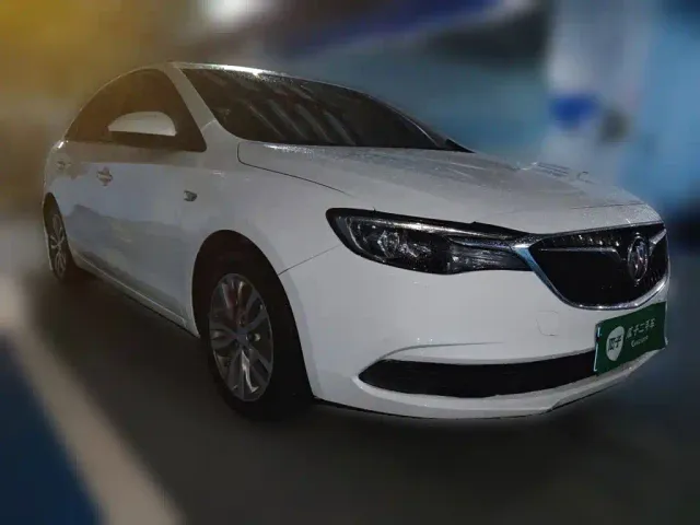 Buick Excelle — Фото автомобиля 3