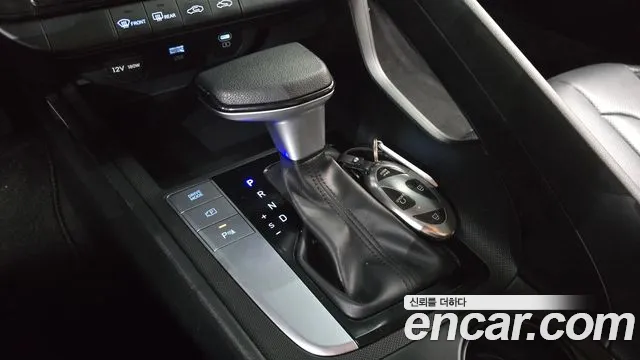 Hyundai Avante — Фото автомобиля 12
