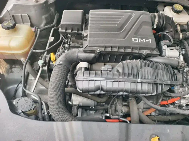 BYD Qin PLUS — Фото автомобиля 21