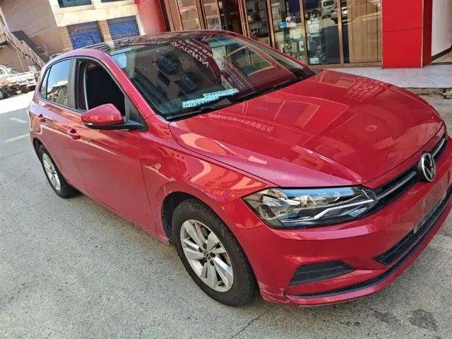 Volkswagen Polo — Фото автомобиля 3