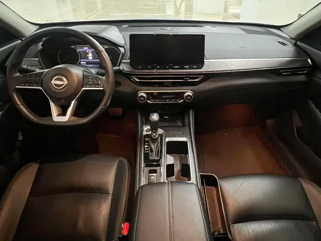 Nissan Teana — Фото автомобиля 6