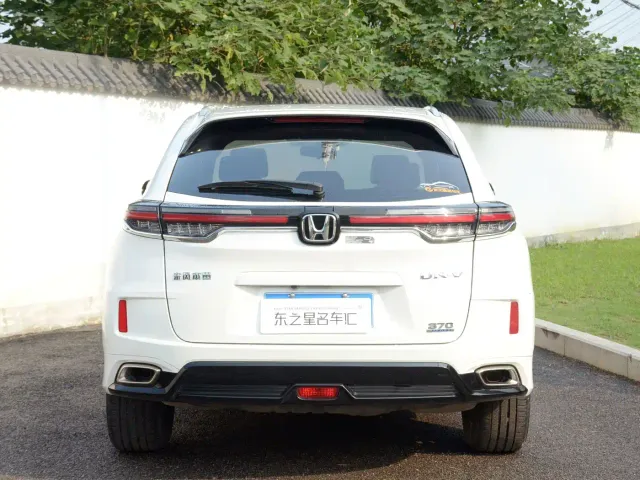 Honda UR-V — Фото автомобиля 6