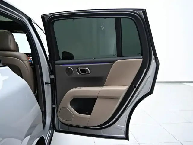 Li Auto Li Auto i6 2025 2WD Base Model — Фото автомобиля 22
