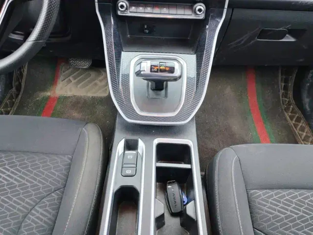 Haval M6 — Фото автомобиля 16