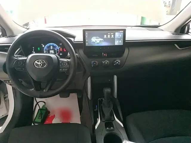 Toyota Corolla Cross — Фото автомобиля 9