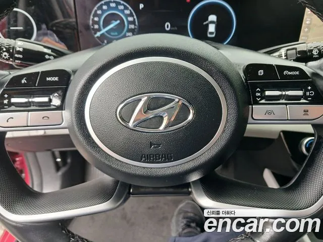 Hyundai AVANTE Inspiration — Фото автомобиля 8