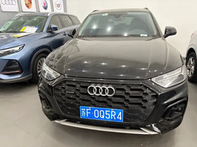 Audi Q5L — Фото автомобиля 2
