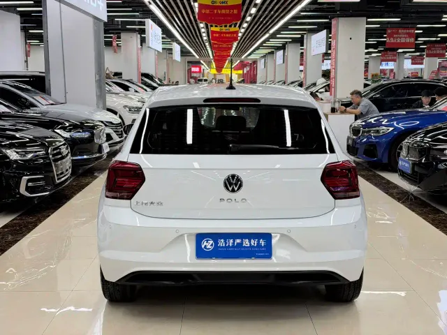 Volkswagen Polo — Фото автомобиля 5
