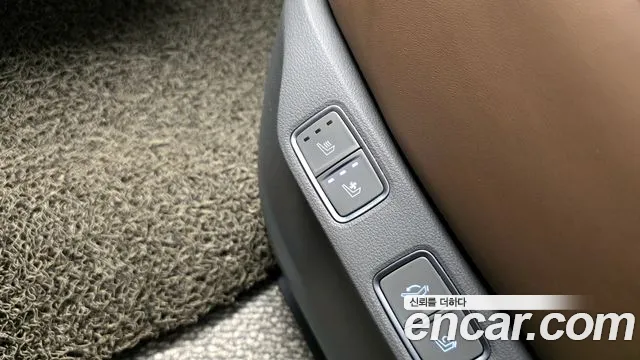 Hyundai Staria Staria 4WD Lounge 7 мест — Фото автомобиля 18