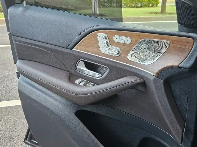 Mercedes-Benz GLS-Class — Фото автомобиля 18
