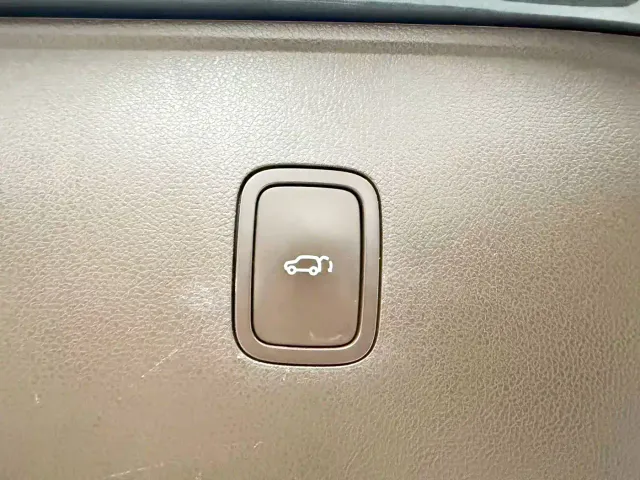 Aito M7 — Фото автомобиля 24