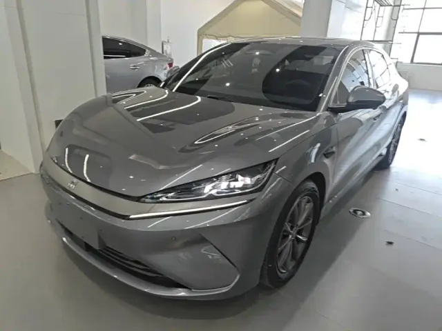 Фотография автомобиля — BYD Qin L