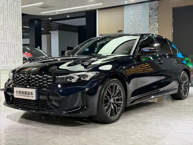 Фотография автомобиля — BMW 3 Series