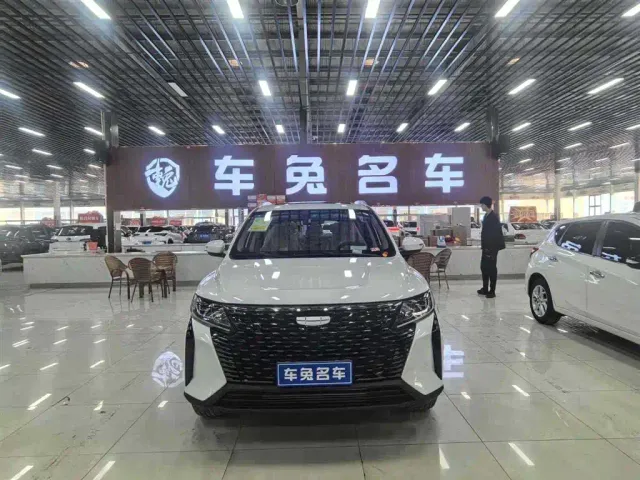 Фотография автомобиля — Geely Haoyue PRO