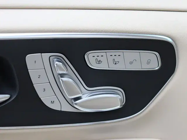 Mercedes-Benz V-Class — Фото автомобиля 4