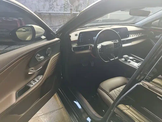 Chery Arrizo 8 — Фото автомобиля 12