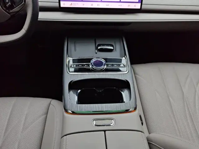Geely Galaxy Xingyao 8 — Фото автомобиля 16
