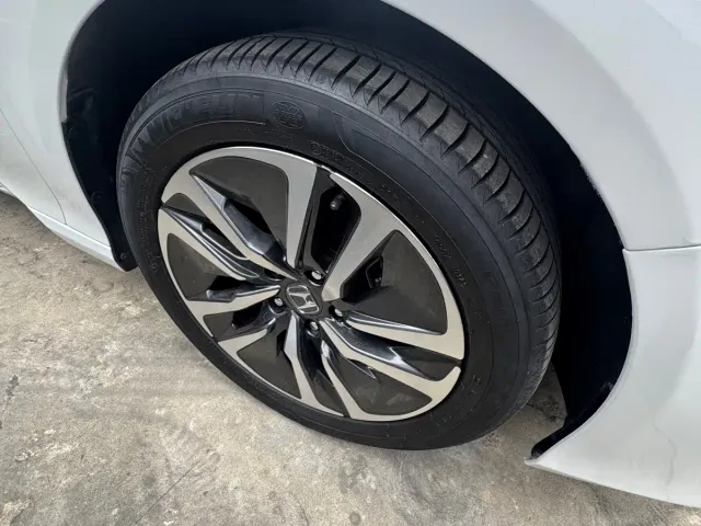 Honda Accord — Фото автомобиля 4