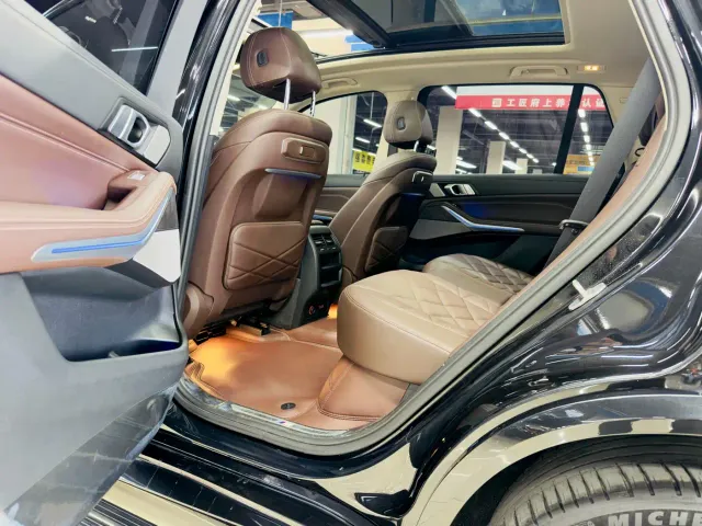BMW X5 — Фото автомобиля 8