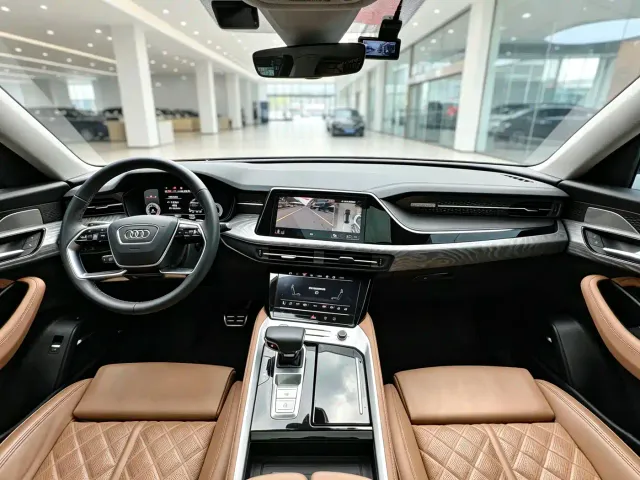 Audi Q6 — Фото автомобиля 16