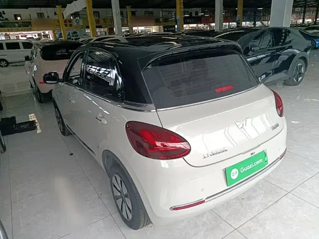 Wuling Bingo — Фото автомобиля 4