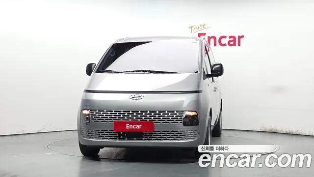 Hyundai Staria — Фото автомобиля 3