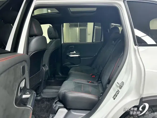 Mercedes-Benz GLB AMG — Фото автомобиля 8