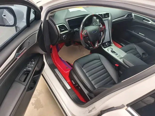 Ford Mondeo — Фото автомобиля 15