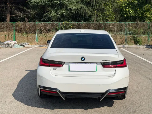 BMW i3 — Фото автомобиля 5