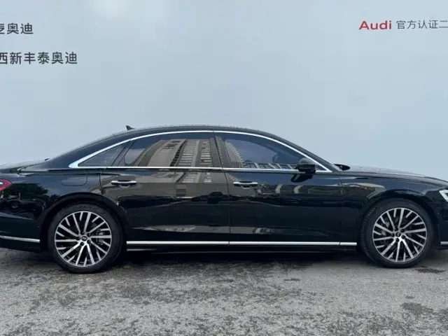 Audi A8 — Фото автомобиля 5