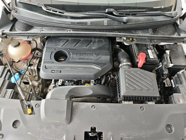 Geely Emgrand S — Фото автомобиля 19